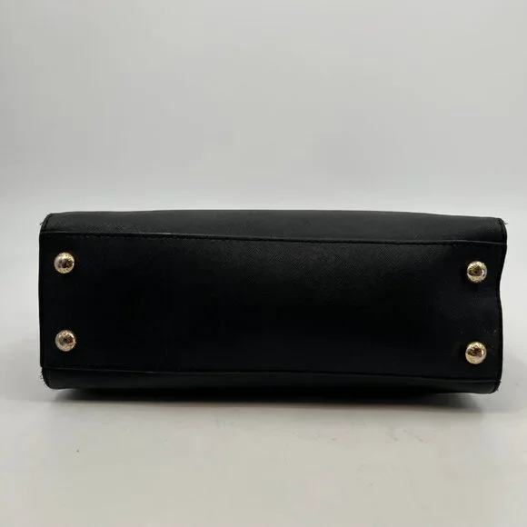 Michael Kors Black Chain Strap Shoulder Bag | Gold Hardware - Picture 6 of 10